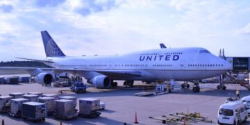 Airlines warn of summer flight cancellations over fuel crisis