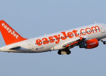 Couple forced to spend £800 after EasyJet abandons them at Milan airport