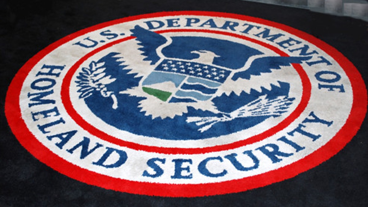 DHS counterterrorism official accused of hiding sugar daddy income