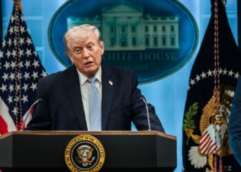 Donald Trump calls 'Fake News CNN' losers after Iran strike reports