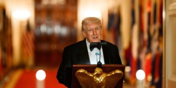 Donald Trump threatens to resume Iran bombing after ceasefire