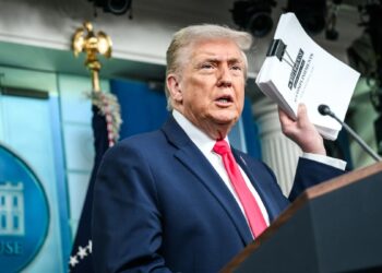 Donald Trump to read scripture days after angering Christians online