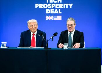 Keir Starmer vows he will not yield to Donald Trump's Iran war pressure