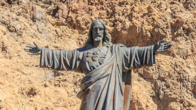 Two Israeli soldiers detained after sledgehammer attack on Jesus statue
