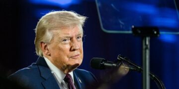 Donald Trump says Van Jones 'should be ashamed' for dictator jab