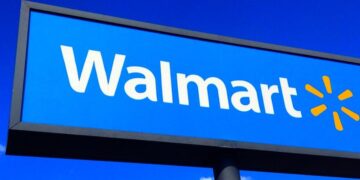 Mother found a hardened dark mass inside a sealed bag of Great Value tortilla chips, so she asked Walmart to explain
